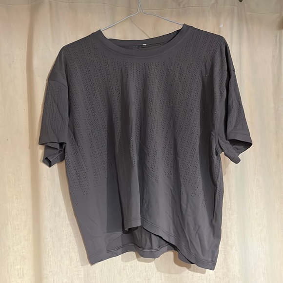 Lululemon Crop Top - Picture 1 of 3